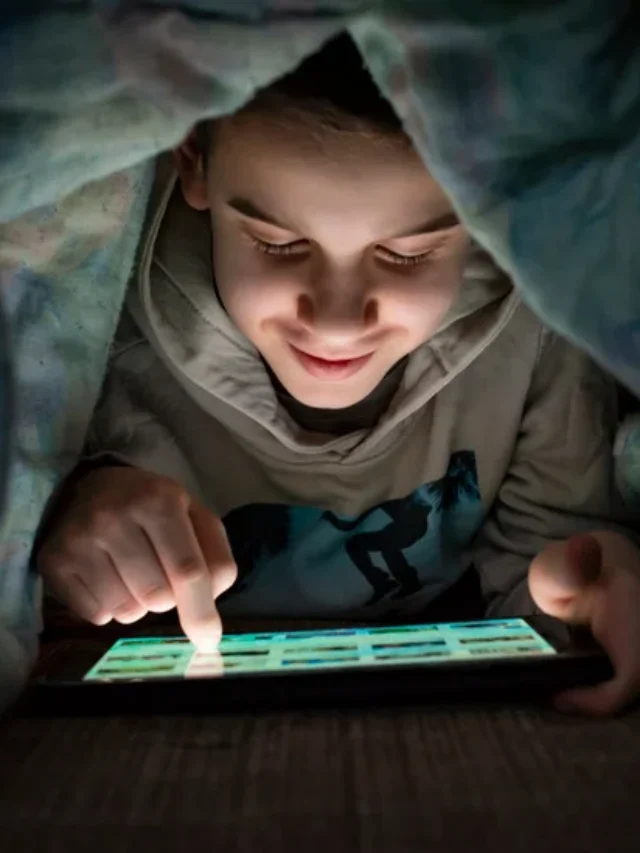 बच्चे का स्क्रीन-टाइम जीरो करनी की बनाए स्ट्रेटजी